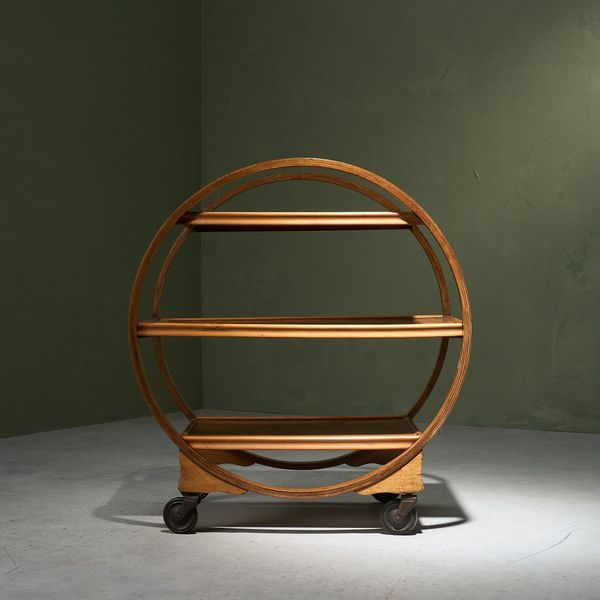 Circular Art Deco Serving Trolley in Walnut, Europe, 1930s