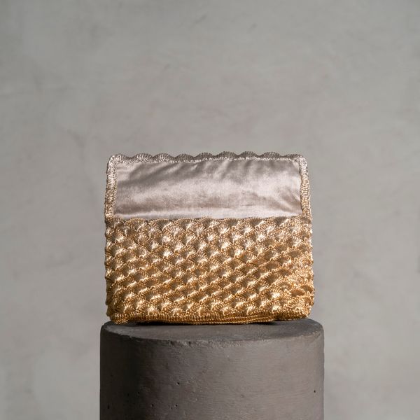 Kaia Seashell Clutch