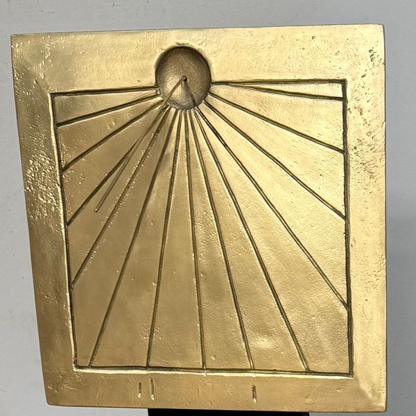 Sundial Estudio D Tiempo 07 Golden Bronze