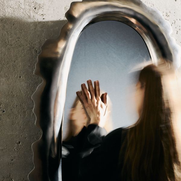 Gate Mirror