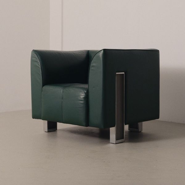 ISU Armchair by Shigeru Uchida