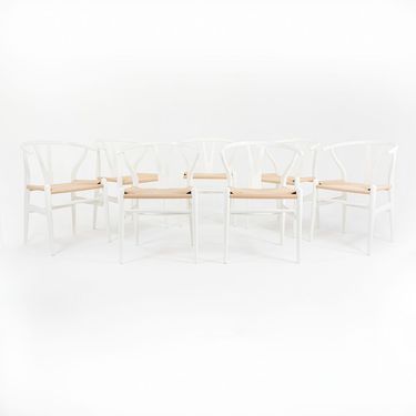 Set of 7 White Wishbone Dining Chairs by Hans Wegner for Carl Hansen, 2021