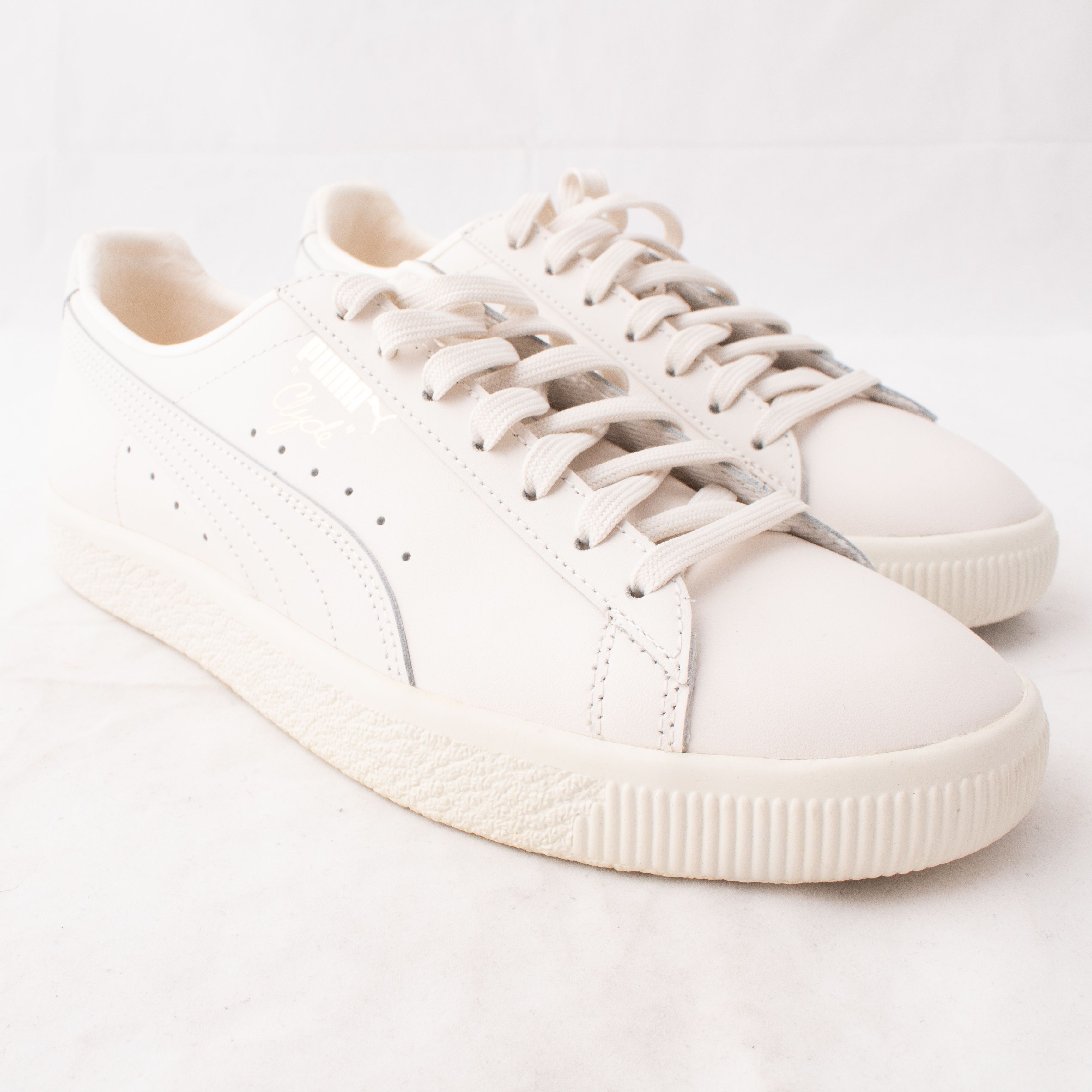 Puma on sale clyde natural