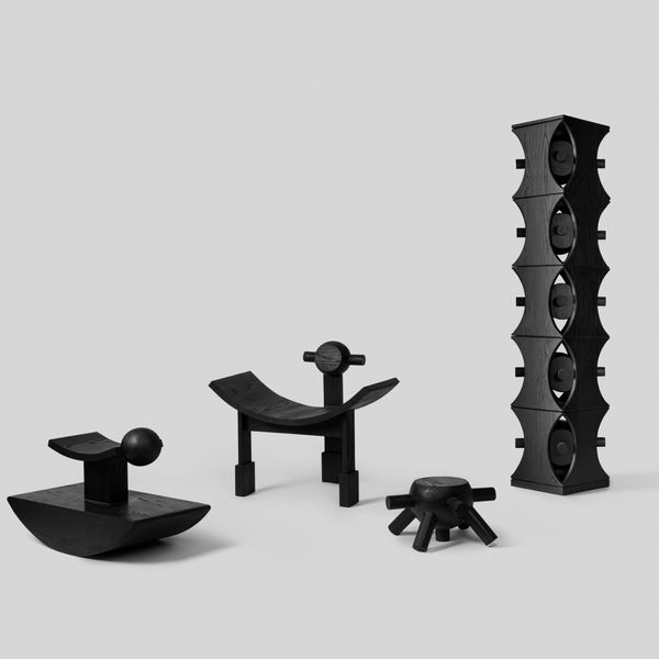 KABIKI Totem - Red Oak with Black Finish