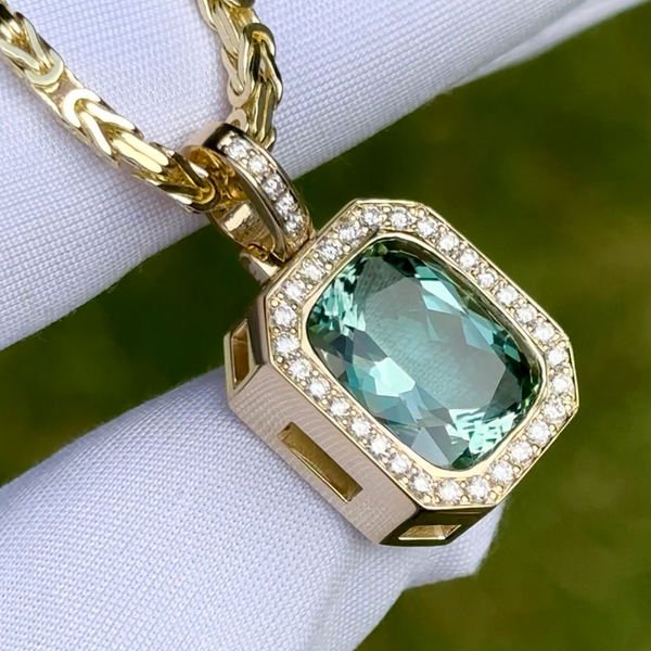 Aquamarine Atlas Pendant
