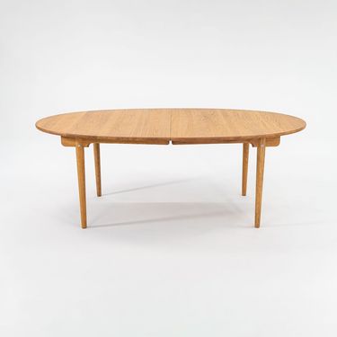 Dining Table with Two Leaves by Hans Wegner for Carl Hansen, 2022