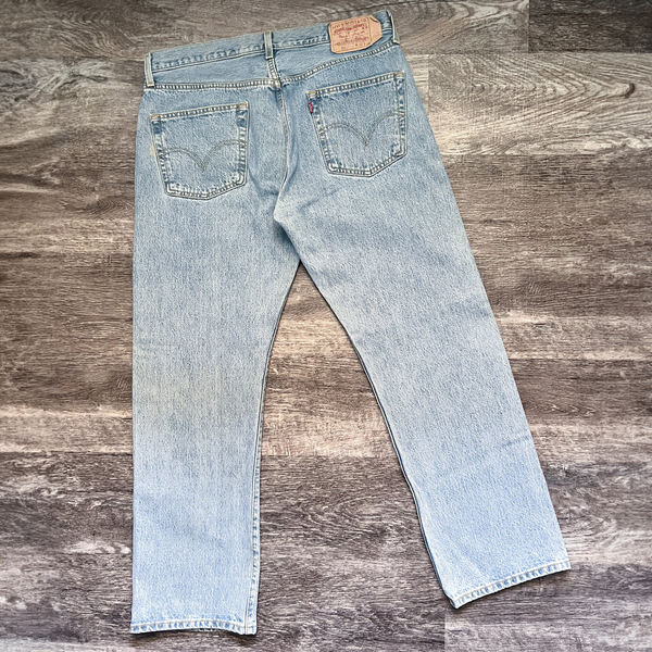 1990s Levi's Medium Wash 501