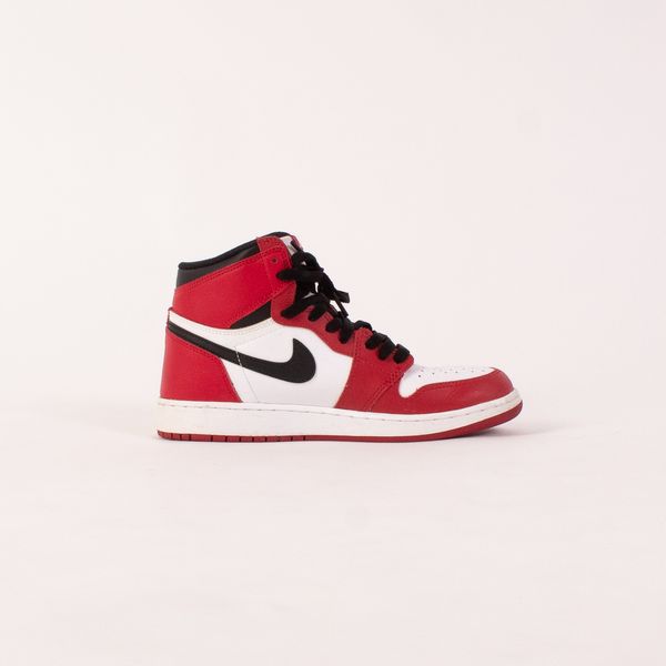 Air Jordan 1 Retro High OG "Chicago"