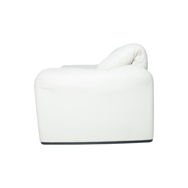 Cassina by Vico Magistretti Maralunga Cream Leather Armchairs