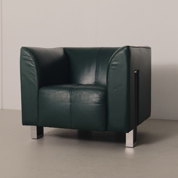ISU Armchair by Shigeru Uchida