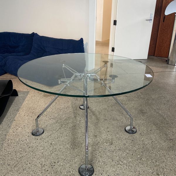 Norman Foster Nomos Dining Table