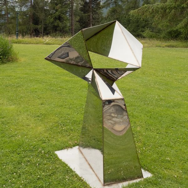 Bird Sculpture by Julian Mayor, 2024