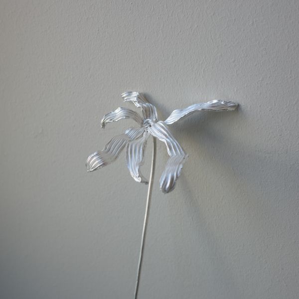 L58 Flower Ornament in Silver