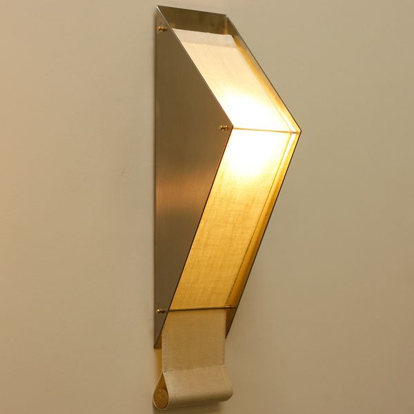 Libra Wall Lamp