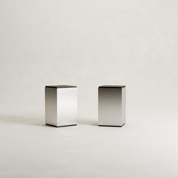 Fragua Plinth