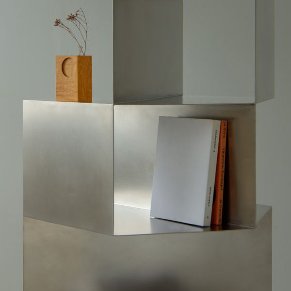 PIVOTAL | STAINLESS STEEL SHELVE