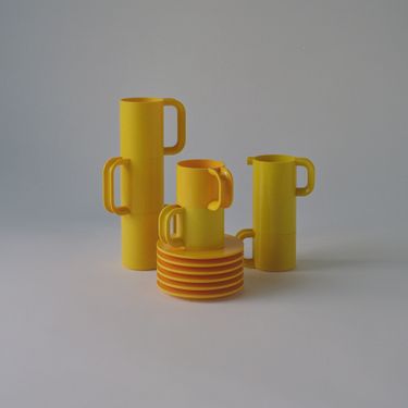 Massimo Vignelli for Heller Yellow Modernist Stackable Coffee and Tea Set - Twenty Pieces