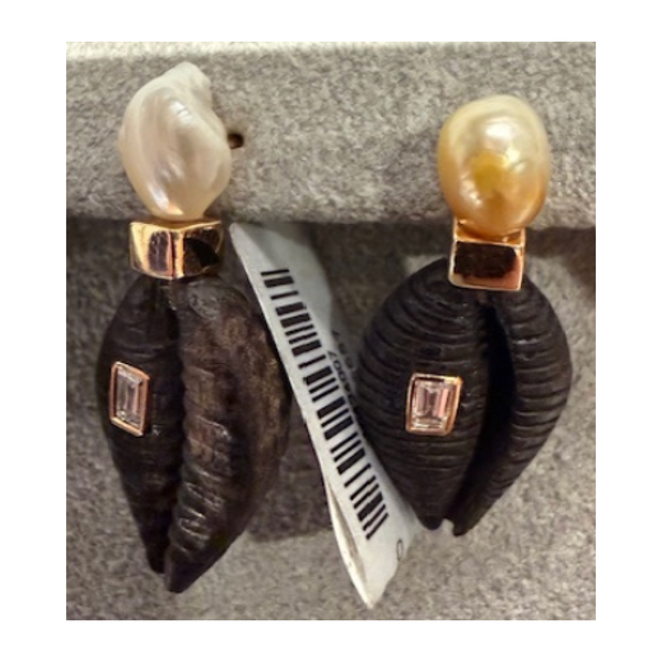 DEZSO Carved Cowry Ebony Earrings