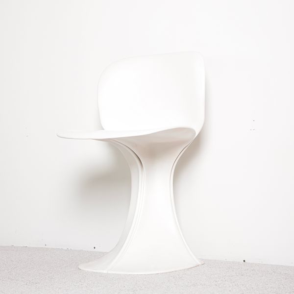 Pierre Paulin 8810 Flower Chair 