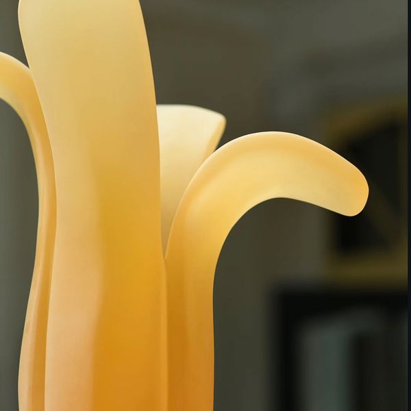 Sunburst - Velis Vase in Sand Matte