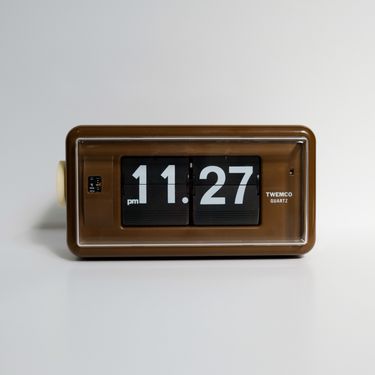 TWEMCO Brown Classic Table Flip Clock AL-30