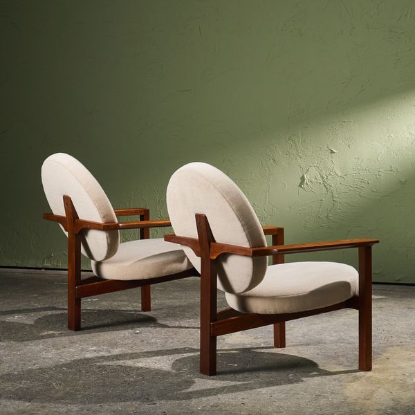 Pair of Three-Legged Easy Chairs in Teak by Sitamo, Denmark