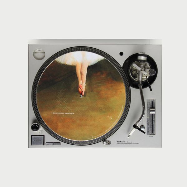 [A-NOT-SO-STILL-LIFE]