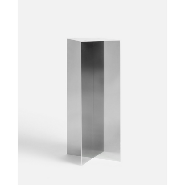 NM03 Podium