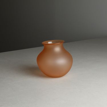 Medium Vase in Apricot