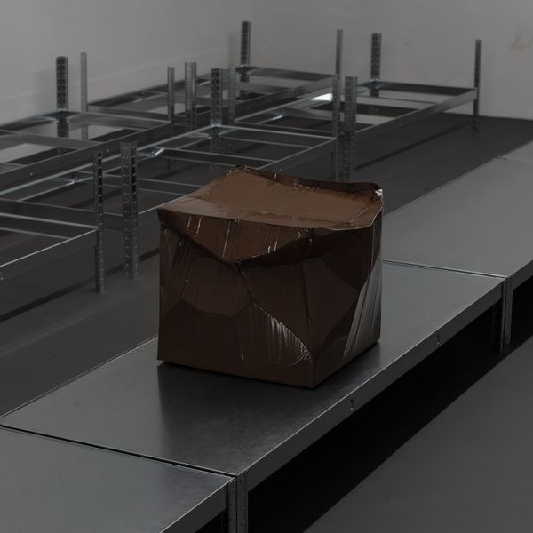 Karton Hocker [Cardboard Stool] Brown 67B