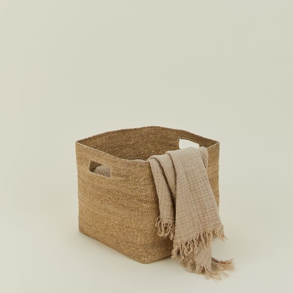 Essential Square Basket