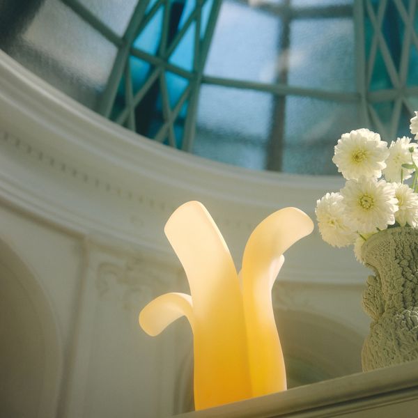 Sunburst - Velis Vase in Sand Matte