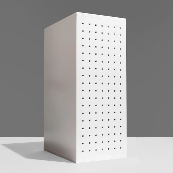 Apple Box - The Pegboard