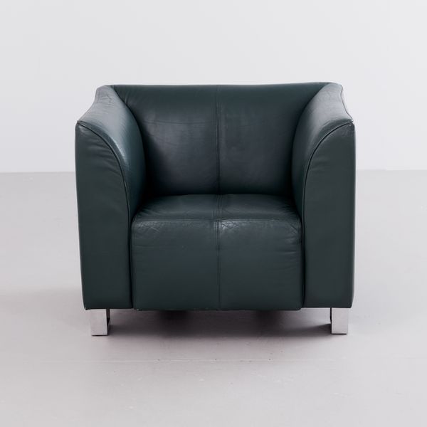 ISU Armchair by Shigeru Uchida