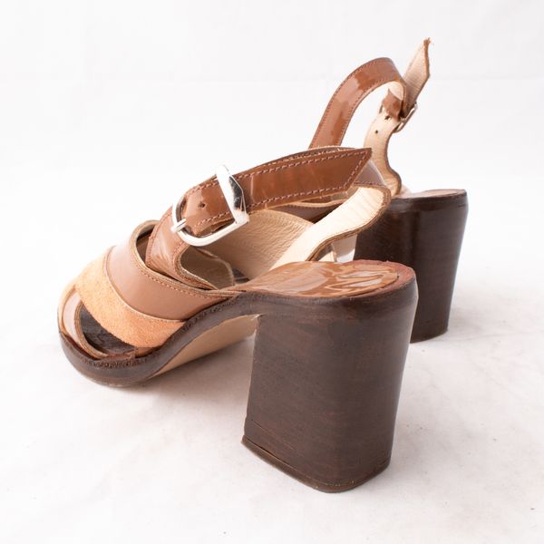 Maryam Nassir Zadeh Sandal