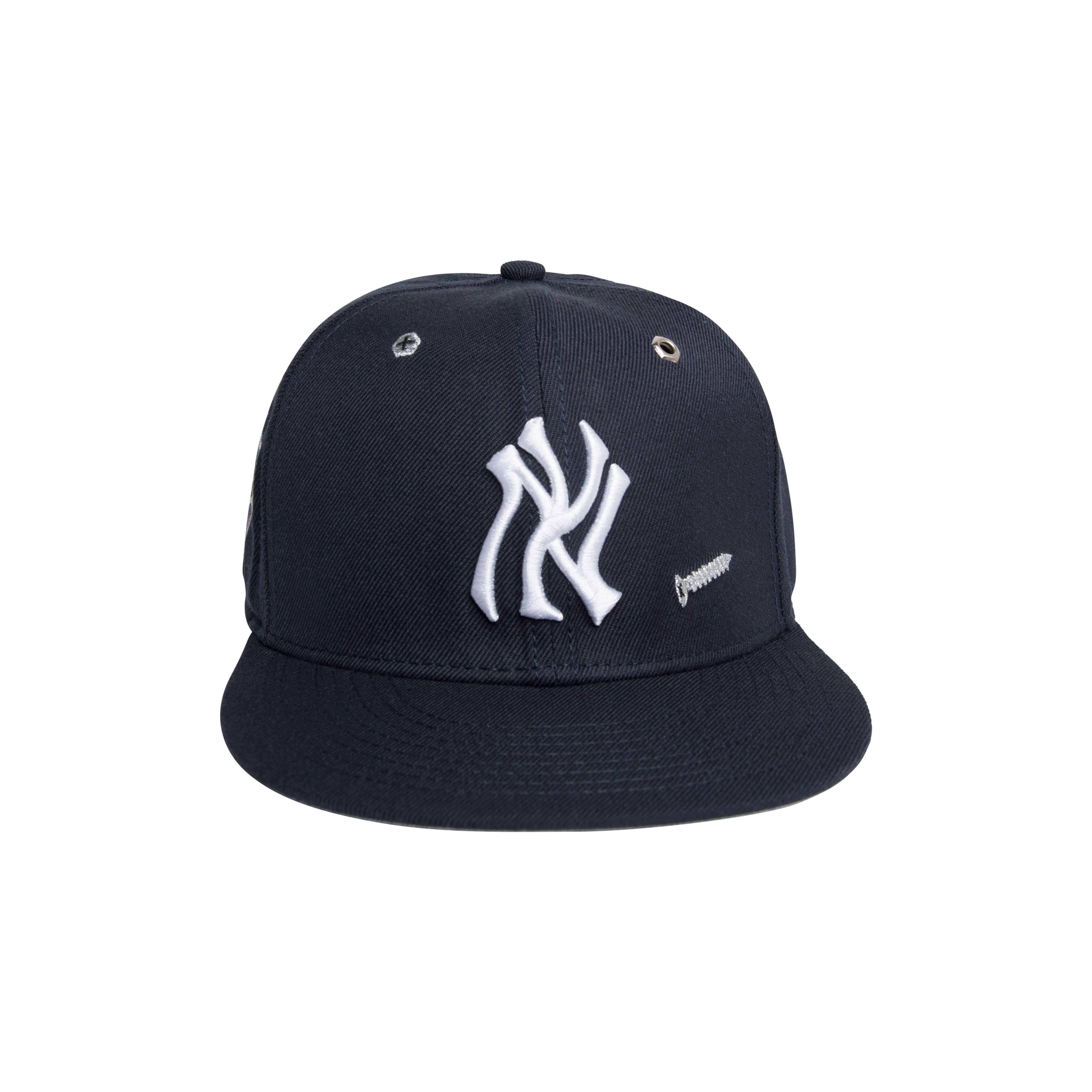 A Loose Screw Fitted - NY Hat by ESENES | Basic.Space