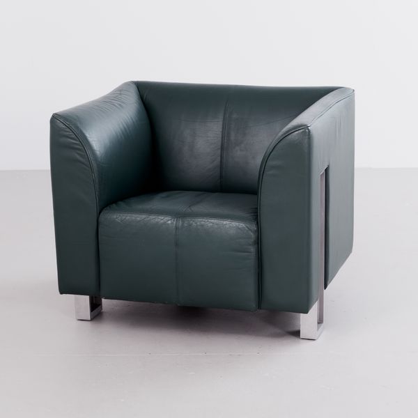 ISU Armchair by Shigeru Uchida