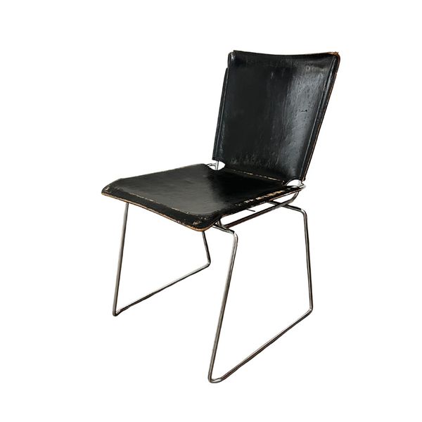 Pelle Chair by Toyoda Hiroyuki