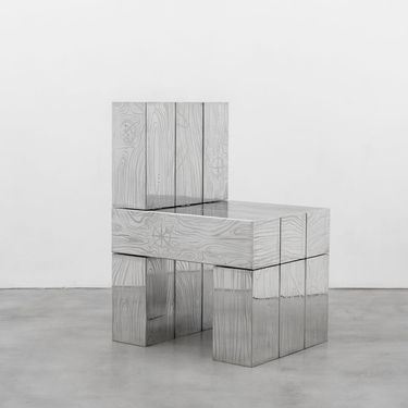 '511' Chair with Dr. Woo