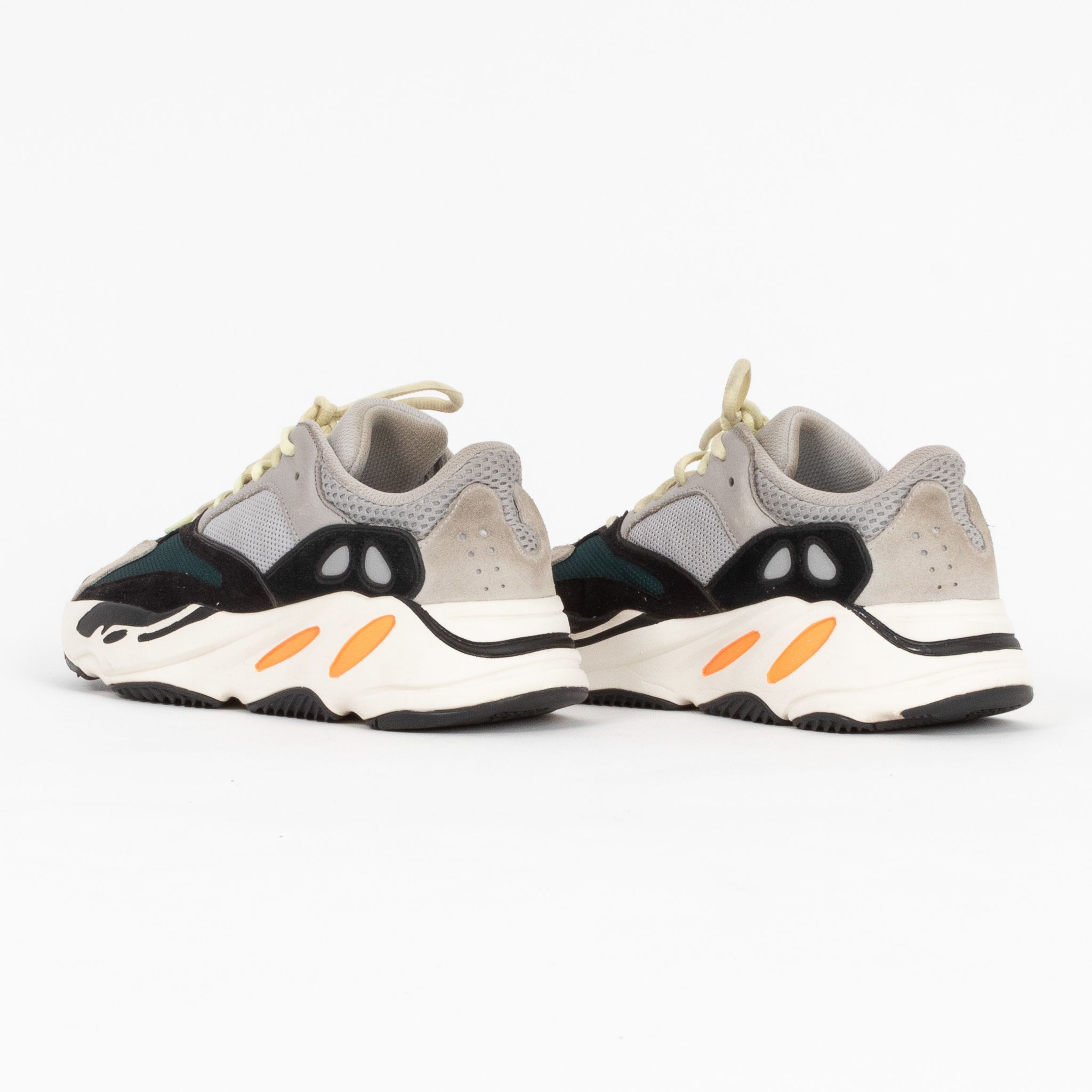 Kith best sale yeezy 700