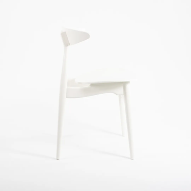 White Dining Chair by Hans Wegner for Carl Hansen, 2021