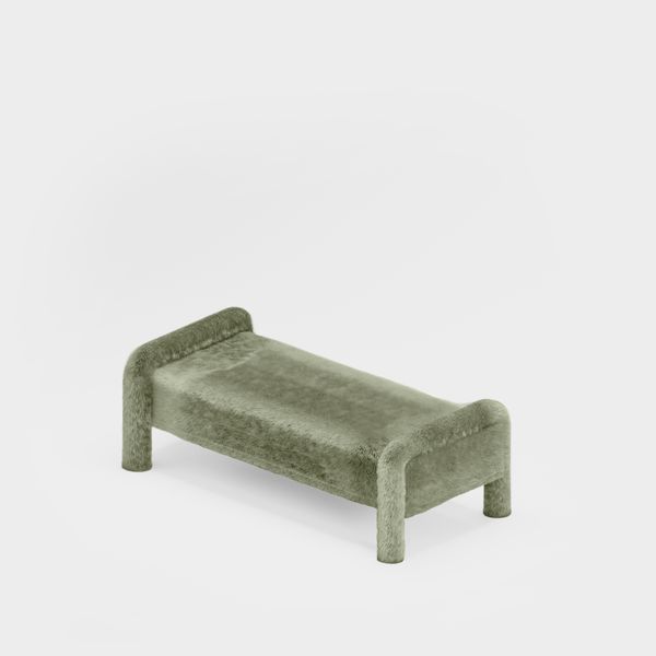 Prowling Fur Bench
