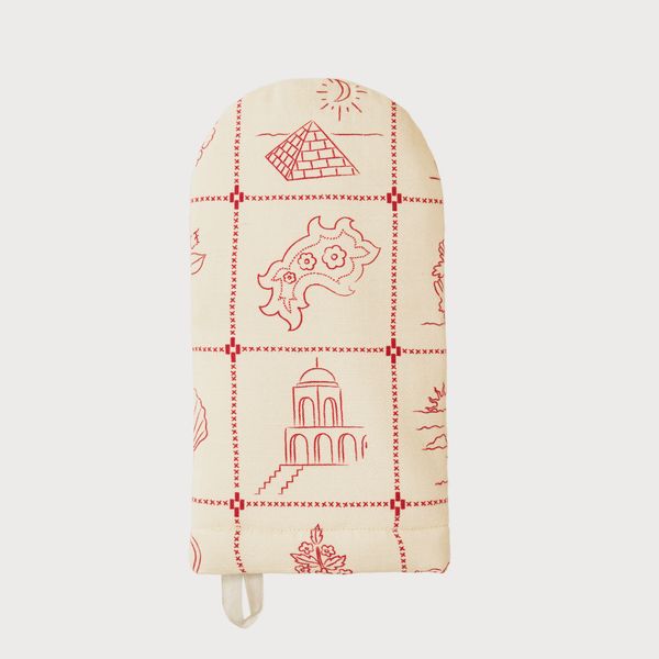 Redwork Oven Mitt in Red