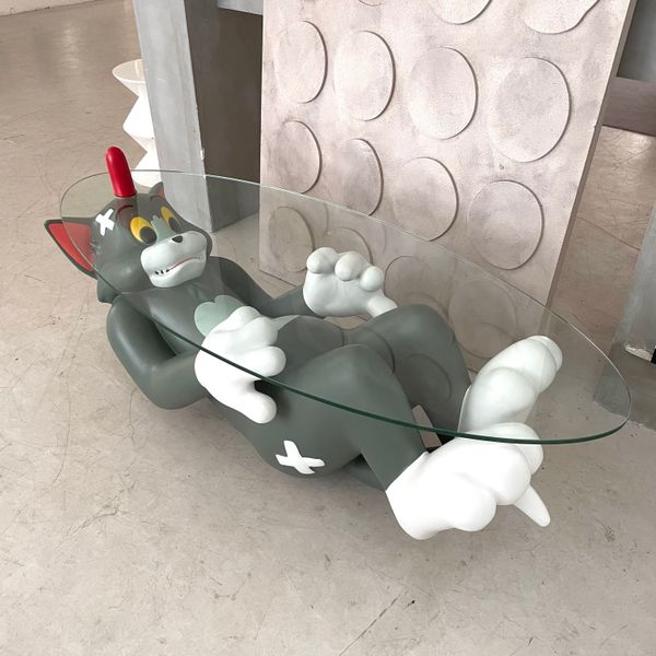 Tom Table