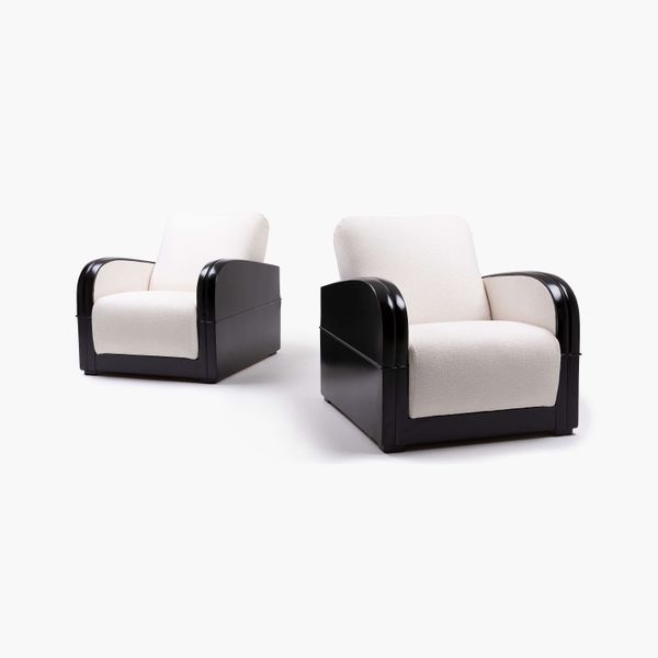 Pair of Italian Art Deco Club Chairs in Black Lacquer with French Bouclé Upholstery, 1930