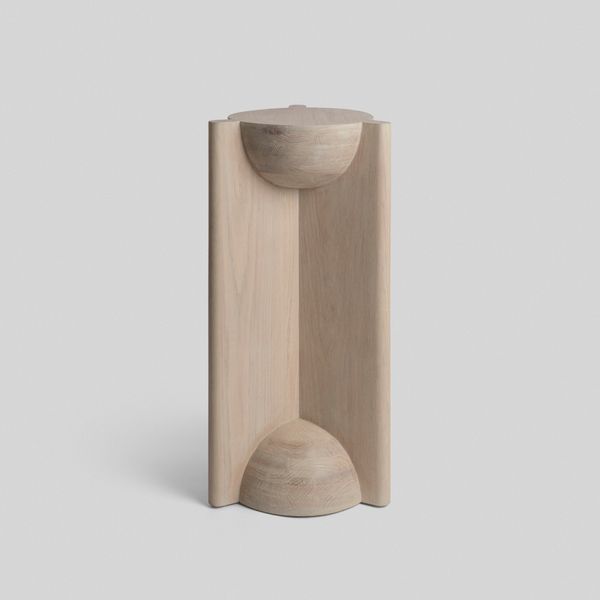 BLEO Pedestal - Oak