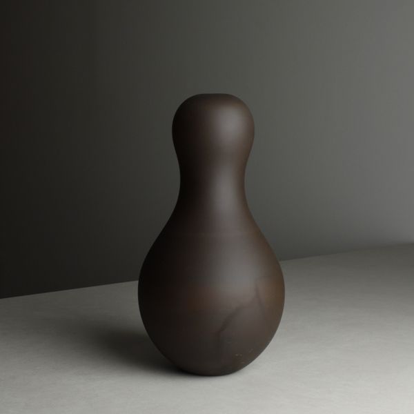 XLarge Vase in Chocolate