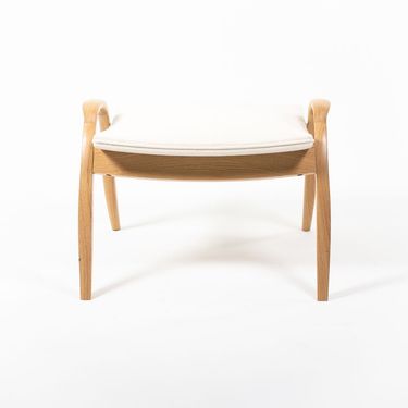 White Signature Footstool by Frits Henningsen for Carl Hansen, 2021