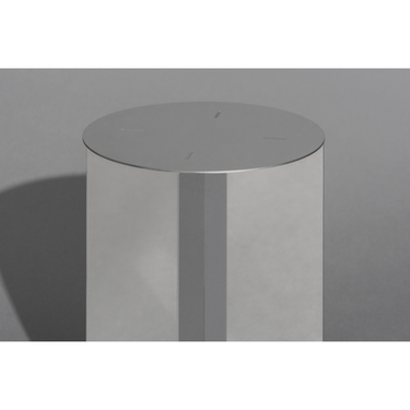 NM05.3 Stool / Side Table