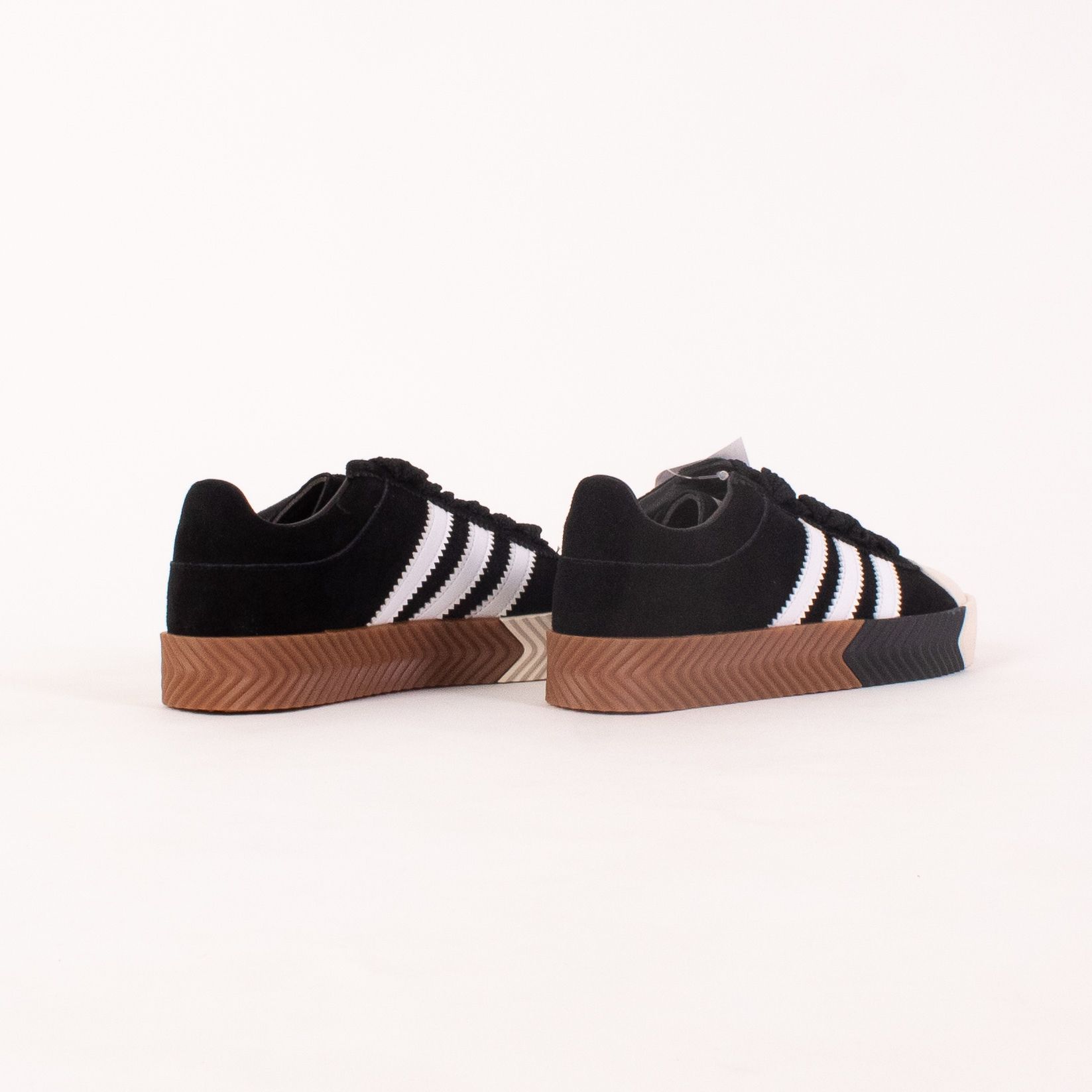 Adidas x aw skate super best sale